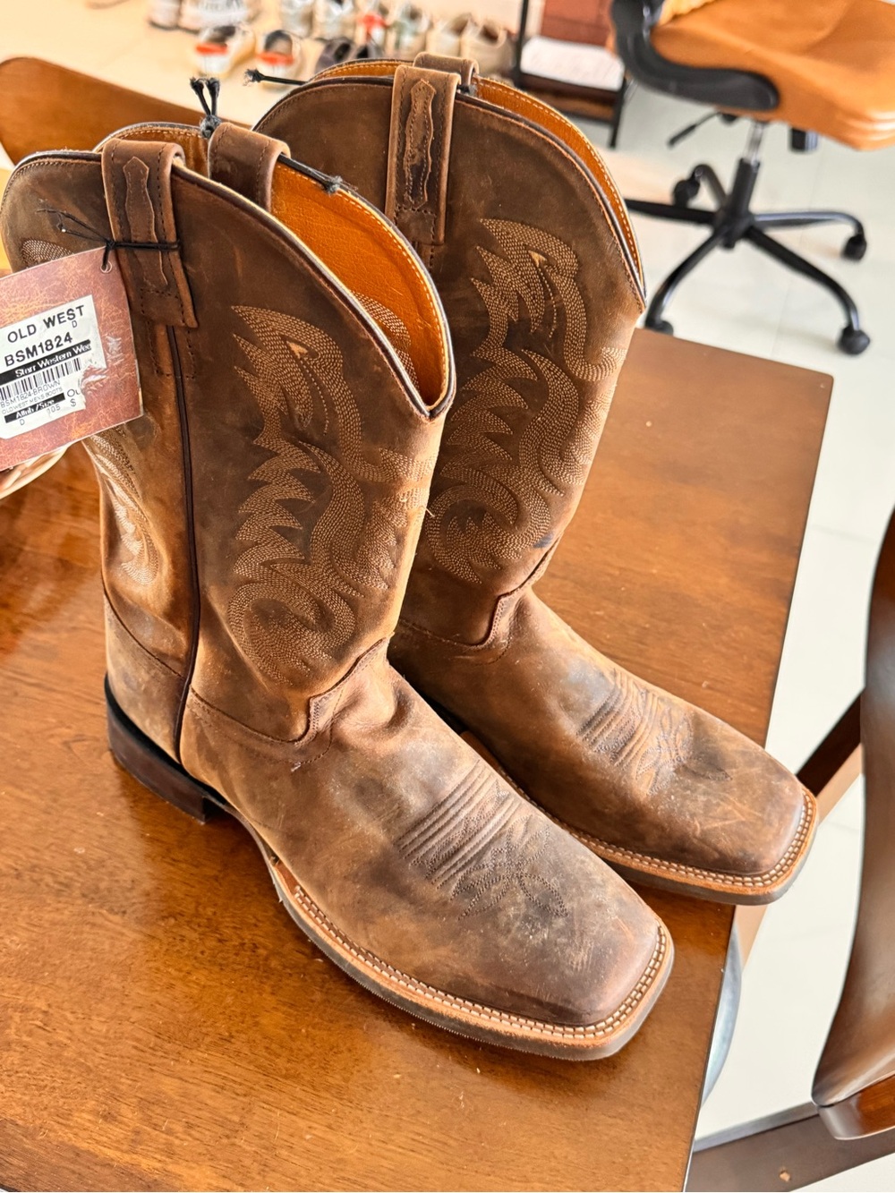 Old West Brown Distressed Leather Western Boots